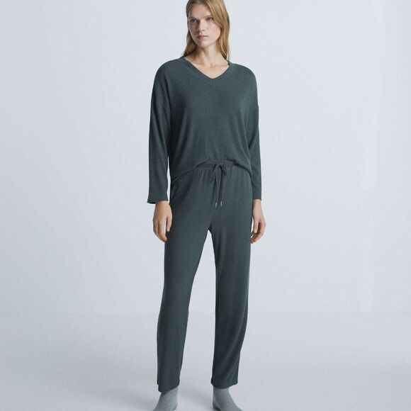 OYSHO Women's 2-Piece Long-sleeved comfort feel pajama set Charcoal Grey/Pine - Picture 1 of 5